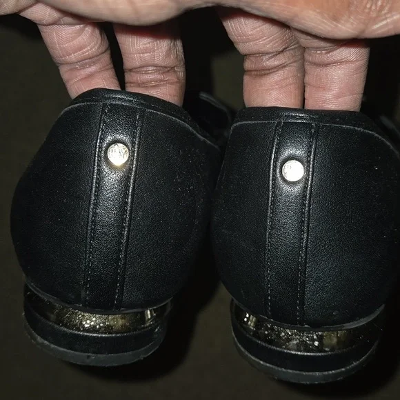 Elegant Black Quilted Women's Loafers - Picture 5 of 10